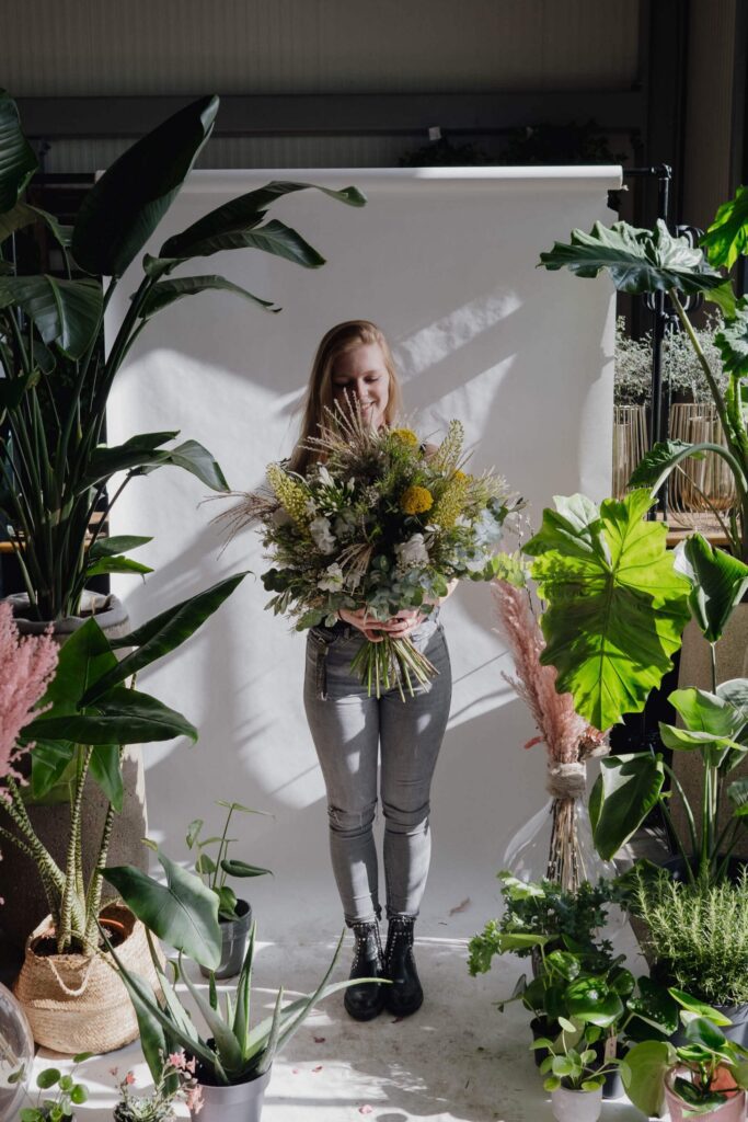 Maskenporträts im Blumenladen wow was für bilder