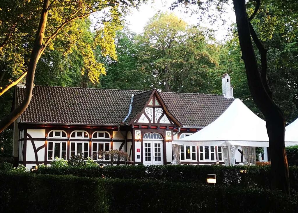 diese Hochzeitslocation Gehrden ist bekannt für tolles essen und super service.